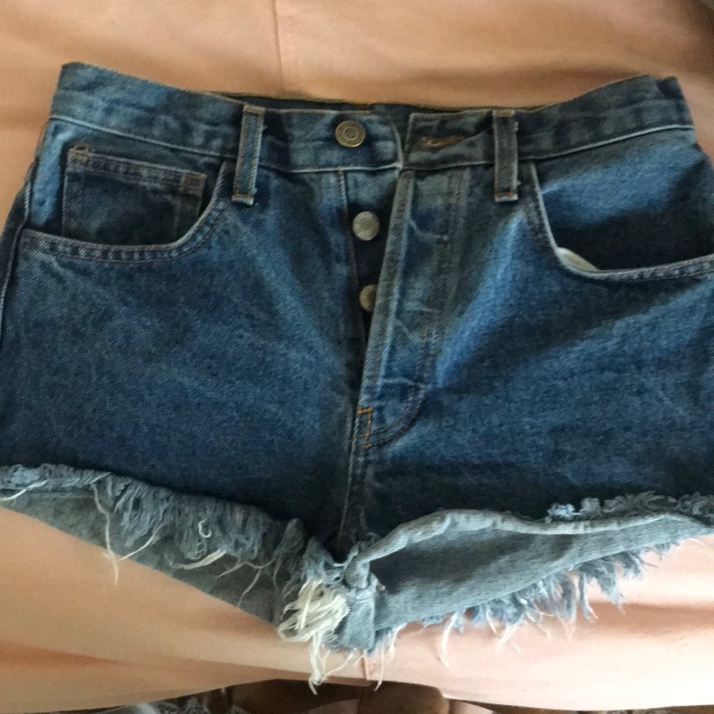 Brandy Melville high waisted shorts